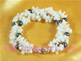 white coral beads and freshwater pearl jewelry bracelet